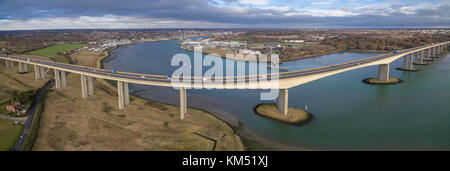 Antenna vista panoramica del ponte che attraversa il orwell estuary in Ipswich, Suffolk, Regno Unito Foto Stock