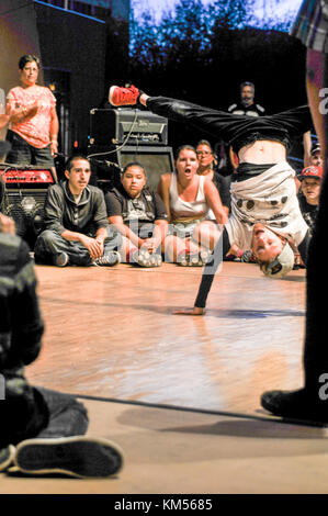 Kids Rock Festival break dancing contest nel centro di Albuquerque, Nuovo Messico Foto Stock