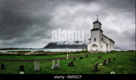 Chiesa gimsoy sulle isole Lofoten in Norvegia Foto Stock