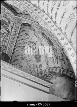 La chiesa di Roslags Bro, situata in Svezia, è una storica chiesa luterana conosciuta per la sua architettura tradizionale e il suo significato religioso. Foto Stock