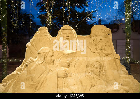 Gdansk, Polonia. 4° dic, 2017. Presepe scolpiti dalla sabbia in Gdansk Oliwa, Polonia. 4° dic, 2017. Credito: Wojciech Strozyk/Alamy Live News Foto Stock