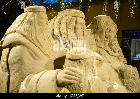 Gdansk, Polonia. 4° dic, 2017. Presepe scolpiti dalla sabbia in Gdansk Oliwa, Polonia. 4° dic, 2017. Credito: Wojciech Strozyk/Alamy Live News Foto Stock