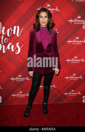 Los Angeles, California, Stati Uniti. 4th dicembre 2017. Kristian Alfonso, Allo Screening Of Hallmark Channel'S 'Christmas At Holly Lodge' Presso The Grove Di Los Angeles, California, Il 4 Dicembre 2017. Credito: Faye Sadou/Media Punch/Alamy Live News Foto Stock