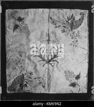 La chiesa di Nora, situata in Svezia, è un importante edificio storico elencato nell'inventario del patrimonio nazionale svedese Boardâ€™s. Presenta l'architettura classica svedese delle chiese e gioca un ruolo chiave nella storia religiosa e culturale dell'regionÂ. Foto Stock