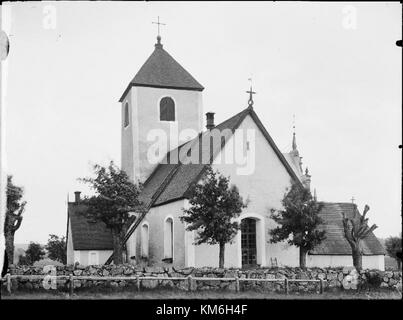 Norrsunda Church è una chiesa storica situata a Norrsunda, Svezia. Conosciuta per la sua architettura medievale, ha un significato culturale e religioso come luogo di culto nella regione. Foto Stock