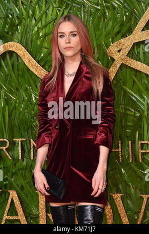 Lady Maria Charteris frequentando il Fashion Awards 2017, in partnership con Swarovski, tenutosi presso la Royal Albert Hall di Londra. Picture Data: lunedì 4 dicembre, 2017. Foto di credito dovrebbe leggere: Matt STANLEY A. CROSSICK/PA FILO Foto Stock