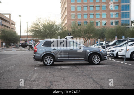 Uber Smart Auto guida auto in un parcheggio su 12/08/2017 In Tempe Arizona USA Foto Stock