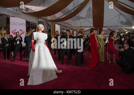 HOLLYWOOD, CA - febbraio 22: Lady Gaga attendst la 87th annuale di Academy Awards di Hollywood & Highland Center il 22 febbraio 2015 in Hollywood, la California. Persone: Lady Gaga Foto Stock