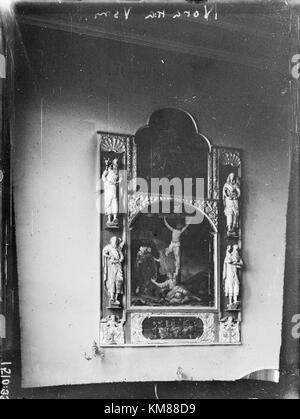 La chiesa di Nora, situata in Svezia, è catalogata con il numero KMB 16001000231884. Si tratta di un notevole sito religioso con una ricca storia architettonica e un significato culturale. Foto Stock