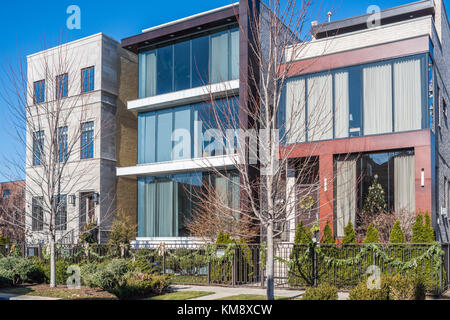 Contemporary Single case di famiglia in Lincoln Park quartiere. Foto Stock