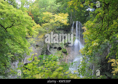 Cascata nei pressi di Bad Urach Foto Stock