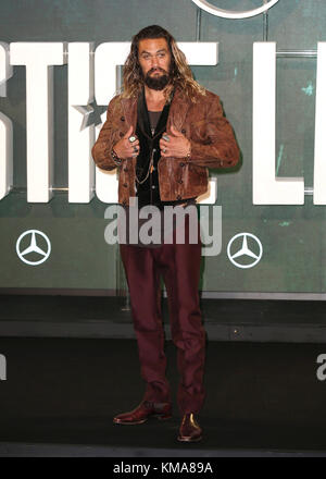 Photocall per "Justice League" tenutosi al College, Southampton Row con: Jason Momoa dove: Londra, Regno Unito quando: 04 Nov 2017 Credit: Mario Mitsis/WENN.com Foto Stock