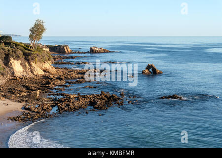 Corona piccola spiaggia di Newport Beach in California in una giornata di sole Foto Stock