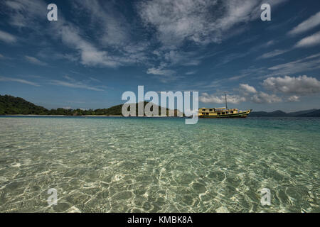 Mv zingari del mare, una indesiderata birmano, crociera nell'arcipelago Mergui, myanmar Foto Stock