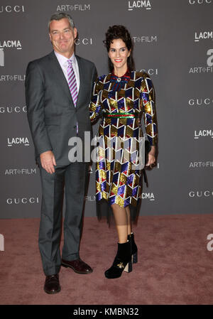 Le celebrità partecipano al LACMA Art + Film Gala 2017 in onore di Mark Bradford e George Lucas presentato da Gucci al LACMA. Con: Antony Ressler, Jami Gertz dove: Los Angeles, California, Stati Uniti quando: 05 Nov 2017 Credit: Brian to/WENN.com Foto Stock