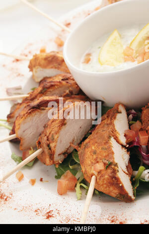 Straccetti di pollo tikka platter Foto Stock