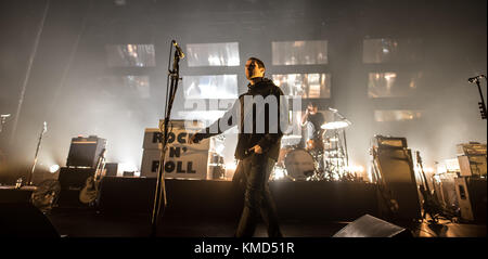 Plymouth, Regno Unito. 6 dicembre, 2017. Liam Gallagher eseguendo a Plymouth pavilions sul suo come lei sono stati tour. Credito: Steve lewington/ alamy live news Foto Stock