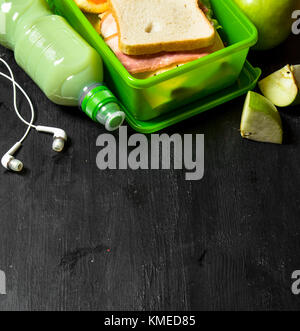 Mattina picnic. panini un frullato di frutta e. Foto Stock