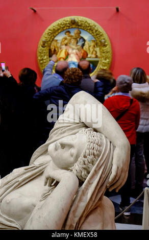 Michelangelo tondo doni nella galleria degli Uffizi, Firenze, Italia Foto Stock