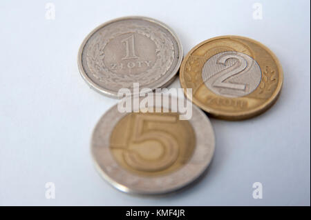 Valuta polacca - 5 zloti coin, 2 zlote moneta e 1 zloty coin © Wojciech Strozyk / Alamy Stock Photo Foto Stock