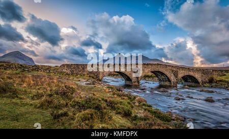 Il vecchio ponte Sligachan Foto Stock