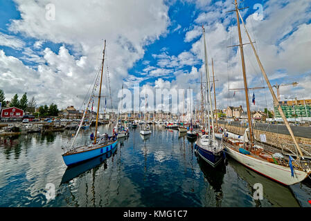 Classic yacht in legno classico semestrale regata di canale Foto Stock