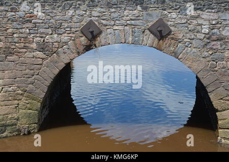 Il vecchio ponte sotto Topsham, Devon Foto Stock