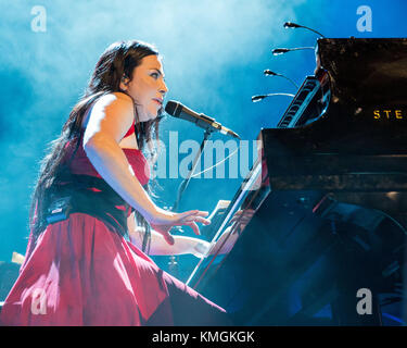 Madison, Wisconsin, Stati Uniti. 6 dicembre 2017. AMY LEE degli Evanescence all'Orpheum Theater di Madison, Wisconsin crediti: Daniel DeSlover/ZUMA Wire/Alamy Live News Foto Stock