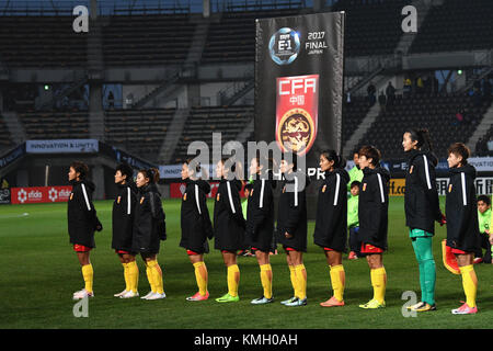 Chiba, Giappone. 8 dicembre 2017. Le giocatrici cinesi reagiscono prima della partita di calcio femminile tra la Repubblica Popolare Democratica di Corea e la Cina al campionato EAFF e-1 di Chiba, Giappone, 8 dicembre 2017. La Cina ha perso 0-2. Credito: Ma Caoran/Xinhua/Alamy Live News Foto Stock