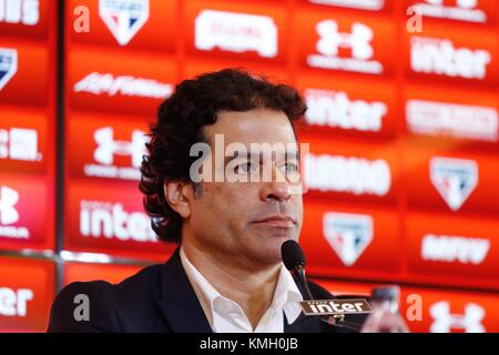 L'ex giocatore Raí de Oliveira è presentato come il nuovo esecutivo di calcio di São Paulo Futebol Clube, nel CT di Barra Funda, nel pomeriggio di venerdì, 08. (Foto: ADRIANA SPACA/Brasile PHOTO PRESS) Foto Stock