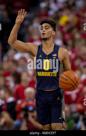 Madison, WI, Stati Uniti d'America. Il 9 dicembre, 2017. Marquette Golden Eagles guard Markus Howard #0 durante il NCAA pallacanestro tra la Marquette aquile reali e il Wisconsin Badgers a Kohl Center a Madison, WI. Marquette sconfitto Wisconsin 82-63. John Fisher/CSM/Alamy Live News Foto Stock