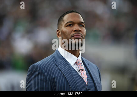 Los Angeles, CA, Stati Uniti d'America. Decimo Dec, 2017. Michael Strahan durante la NFL di Philadelphia Eagles vs Los Angeles Rams presso il Los Angeles Memorial Coliseum di Los Angeles, Ca il 10 dicembre 2017. (Assoluta fotografo completo & Company Credit: Jevone Moore/Cal Sport Media (rete televisione vi preghiamo di contattare il vostro rappresentante di vendita per uso televisivo. Credito: csm/Alamy Live News Foto Stock