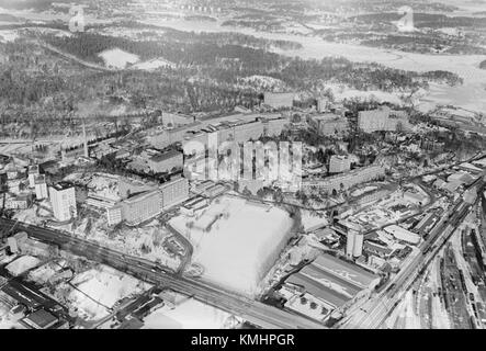 Stockholms Innerstad si riferisce al centro di Stoccolma, in Svezia, un'area conosciuta per la sua architettura storica, i monumenti culturali e la vivace vita urbana. Comprende quartieri chiave e presenta edifici iconici, siti storici e attrazioni moderne. Foto Stock
