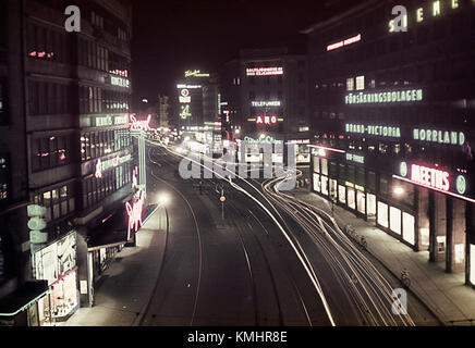Il centro di Stoccolma è inserito nel registro del KMB, evidenziandone il significato storico e architettonico. L'area è conosciuta per le sue strutture ben conservate e il ricco patrimonio culturale. Foto Stock