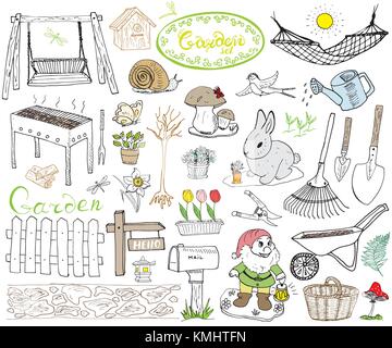 Set giardino elementi scarabocchi. mano bozzetto con utensili da giardinaggio, flovers e piante, giardino figure, gnome funghi, coniglio, nido e uccelli, indietro Illustrazione Vettoriale