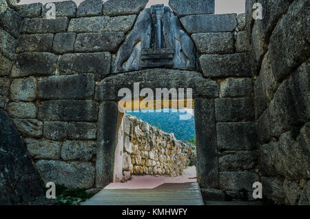 Cancello dei Leoni della antica città di Micene Foto Stock