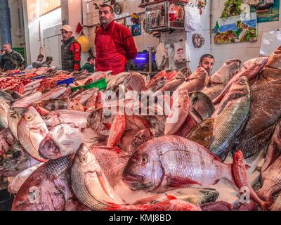Il Marocco, Tangeri, al mercato del pesce a Tangeri.