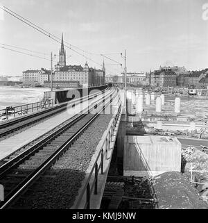 Il centro di Stoccolma, catalogato come KMB 16001000492084, è noto per il suo significato storico, che mostra lo sviluppo architettonico e urbano della capitale nel corso dei secoli. Foto Stock