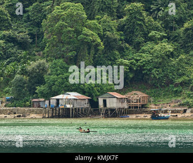 Mare moken gypsy village, jalan isola arcipelago Mergui, myanmar Foto Stock