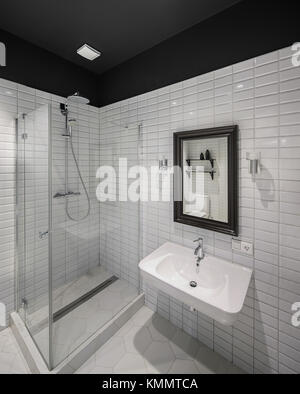 Bagno in stile moderno Foto Stock