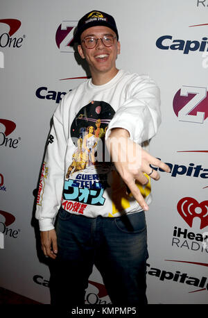 New York, New York, Stati Uniti. 8 dicembre 2017. Il rapper LOGIC partecipa al tappeto rosso Jingle Ball 2017 degli Z100 tenutosi al Madison Square Garden. Crediti: Nancy Kaszerman/ZUMA Wire/Alamy Live News Foto Stock