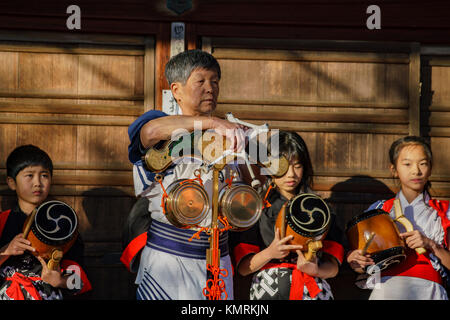 Kyoto, NOV 23: bambino speciale tradizionale evento musicale il Nov 23, 2017 a Bishamondo, Kyoto, Giappone Foto Stock