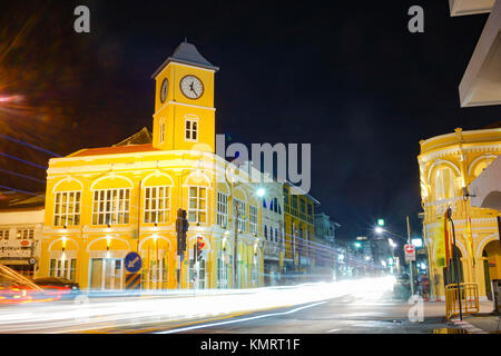 Phuket, Tailandia - 20 settembre 2016 - presso il Phuket area della città vecchia, Charter Bank intersezione, è un hot spot e il posto ideale per scattare fotografie per tou Foto Stock