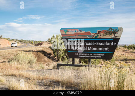 Grand Staircase-Escalante Monumento Nazionale segno sul lato di una strada in Utah Foto Stock