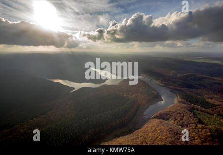 Wehebach dam si trova tra Hürtgenwald nel distretto di Düren e Stolberg nella zona di Aquisgrana, Steinschüttdamm, la fornitura di acqua potabile, acqua Foto Stock