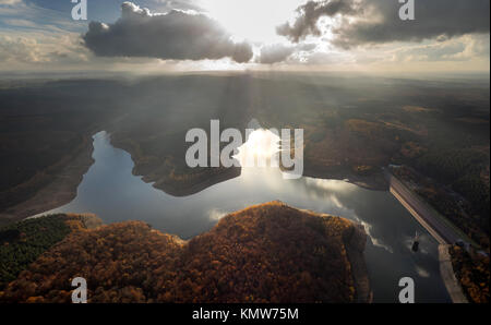 Wehebach dam si trova tra Hürtgenwald nel distretto di Düren e Stolberg nella zona di Aquisgrana, Steinschüttdamm, la fornitura di acqua potabile, acqua Foto Stock