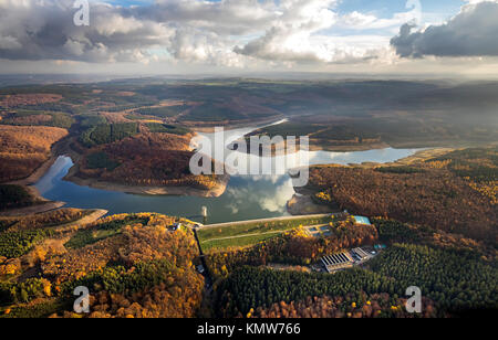 Wehebach dam si trova tra Hürtgenwald nel distretto di Düren e Stolberg nella zona di Aquisgrana, Steinschüttdamm, la fornitura di acqua potabile, acqua Foto Stock