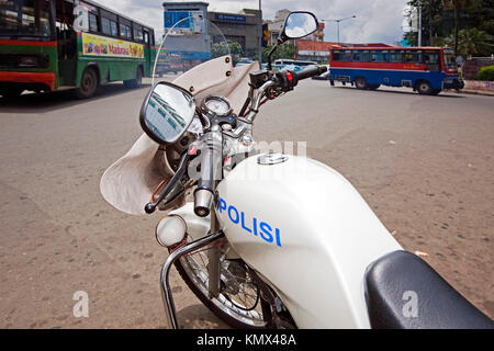 Polizia moto Blok m la stazione di autobus, Jakarta, Indonesia Foto Stock