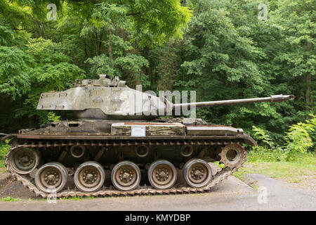 Un Americano M41 Walker Bulldog a quattro-à-la Chaux sito della linea Maginot a Lembach, Alsazia Foto Stock