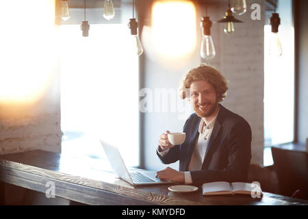 Avendo Pausa caffè Foto Stock